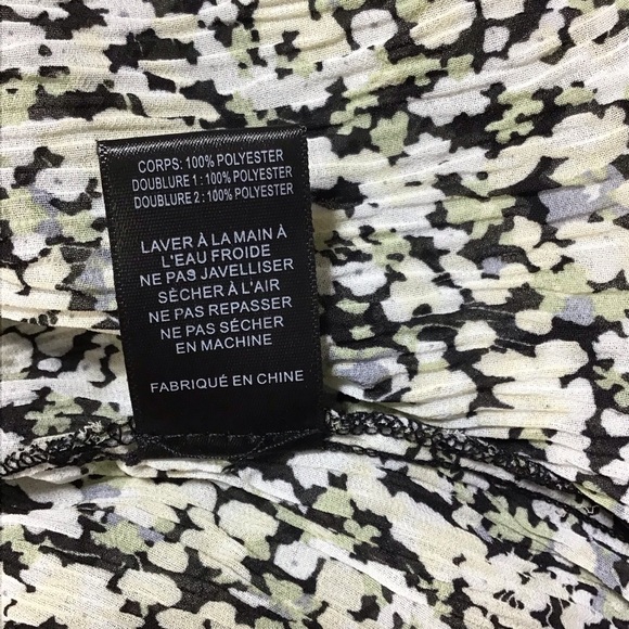 Astr Alexis Black Multi Floral  Puff Sleeve Blouse - Picture 10 of 13